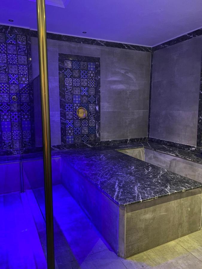 ロイヤル インジ エアポート ホテル イスタンブール エクステリア 写真